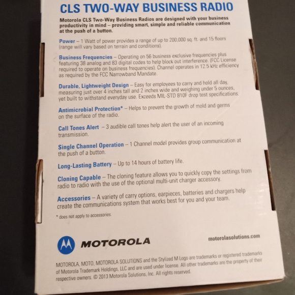 Motorola CLS Two Way Business Radio CLS1110 - Picture 3 of 3